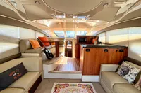 Luxurious interior of 2007 Cruisers Yachts 447 Sport Sedan with elegant seating and modern amenities.