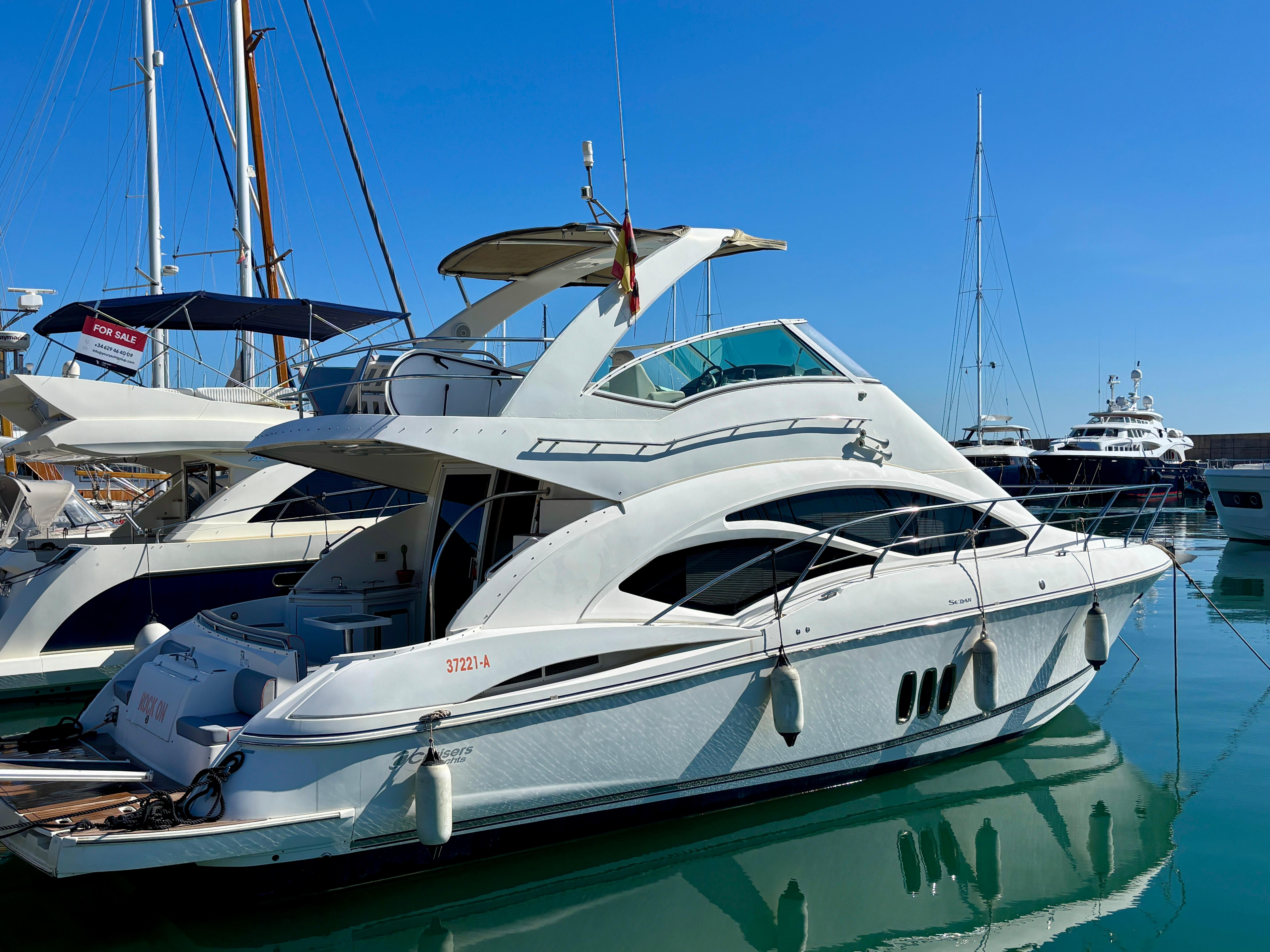 2007 Cruisers Yachts 447 Sport Sedan