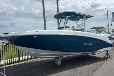 Hurricane Center Console 24 OB
