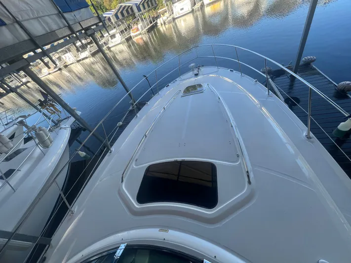 Mojo Risin Yacht Photos Pics 