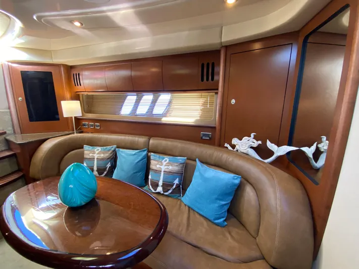 Mojo Risin Yacht Photos Pics 