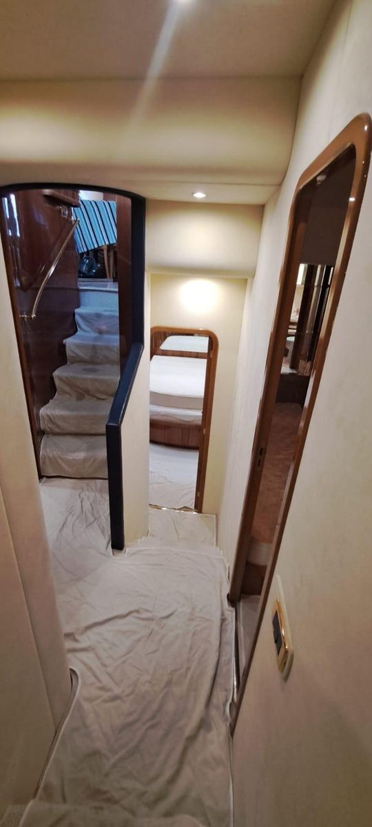 2008 Azimut 78 