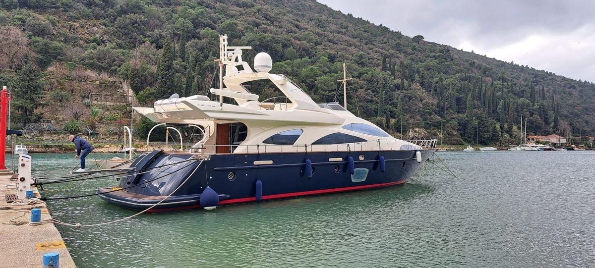 2008 Azimut 78 