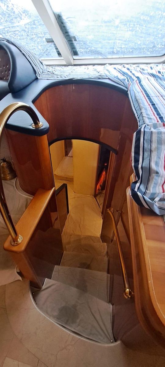 2008 Azimut 78 