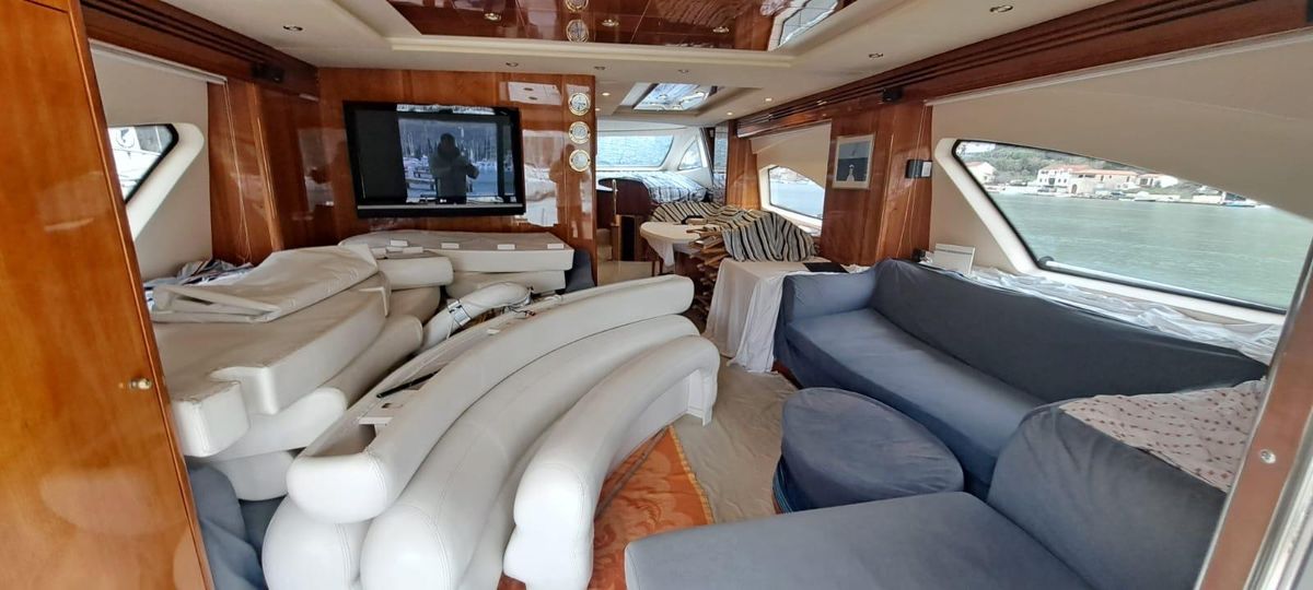 2008 Azimut 78 