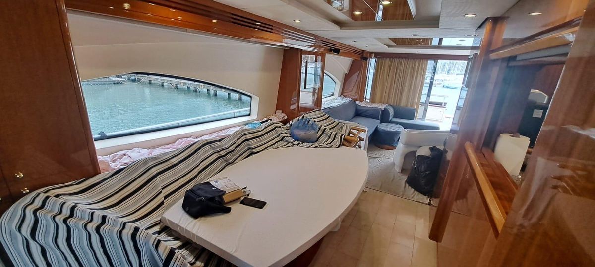 2008 Azimut 78 