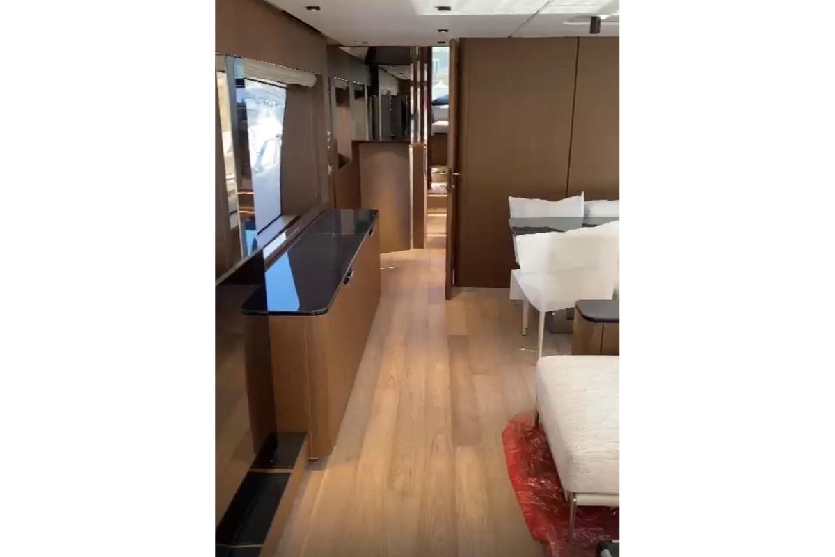 2023 Ferretti Yachts 78 