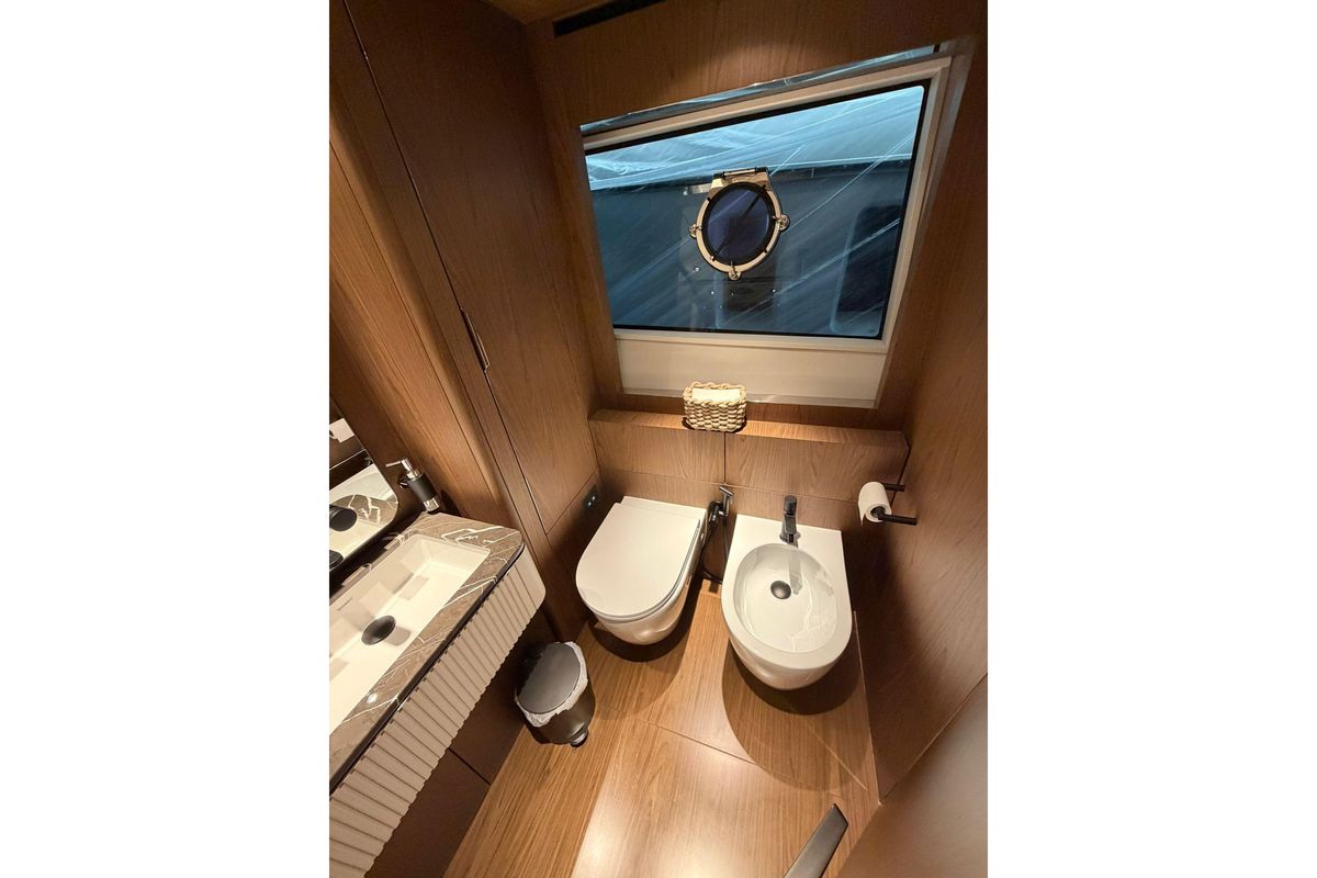 2023 Ferretti Yachts 78 