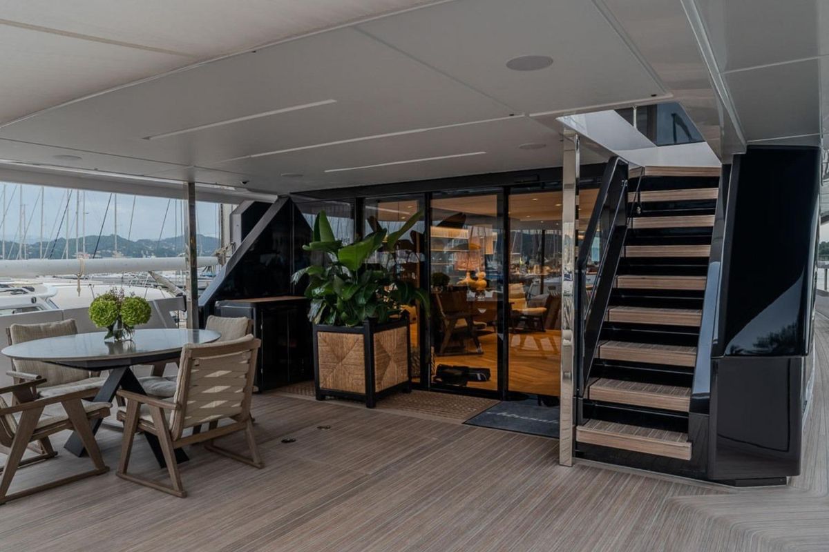 2025 Ferretti Yachts 85 