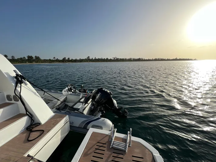 Pheonix Yacht Photos Pics 