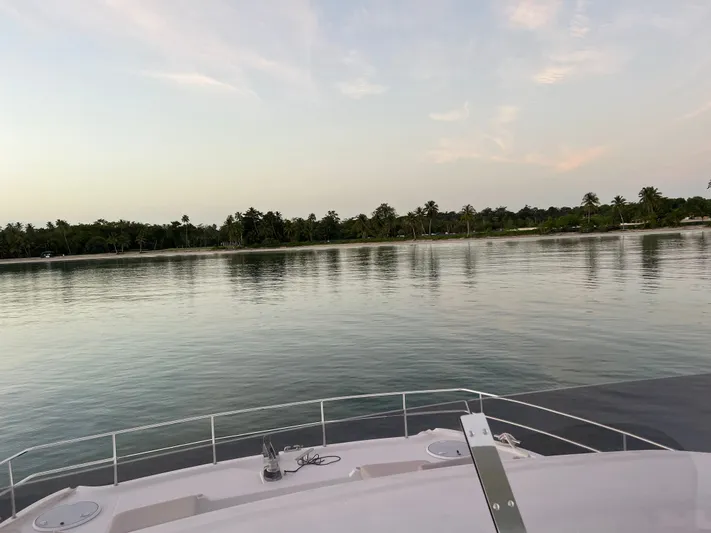 Pheonix Yacht Photos Pics 