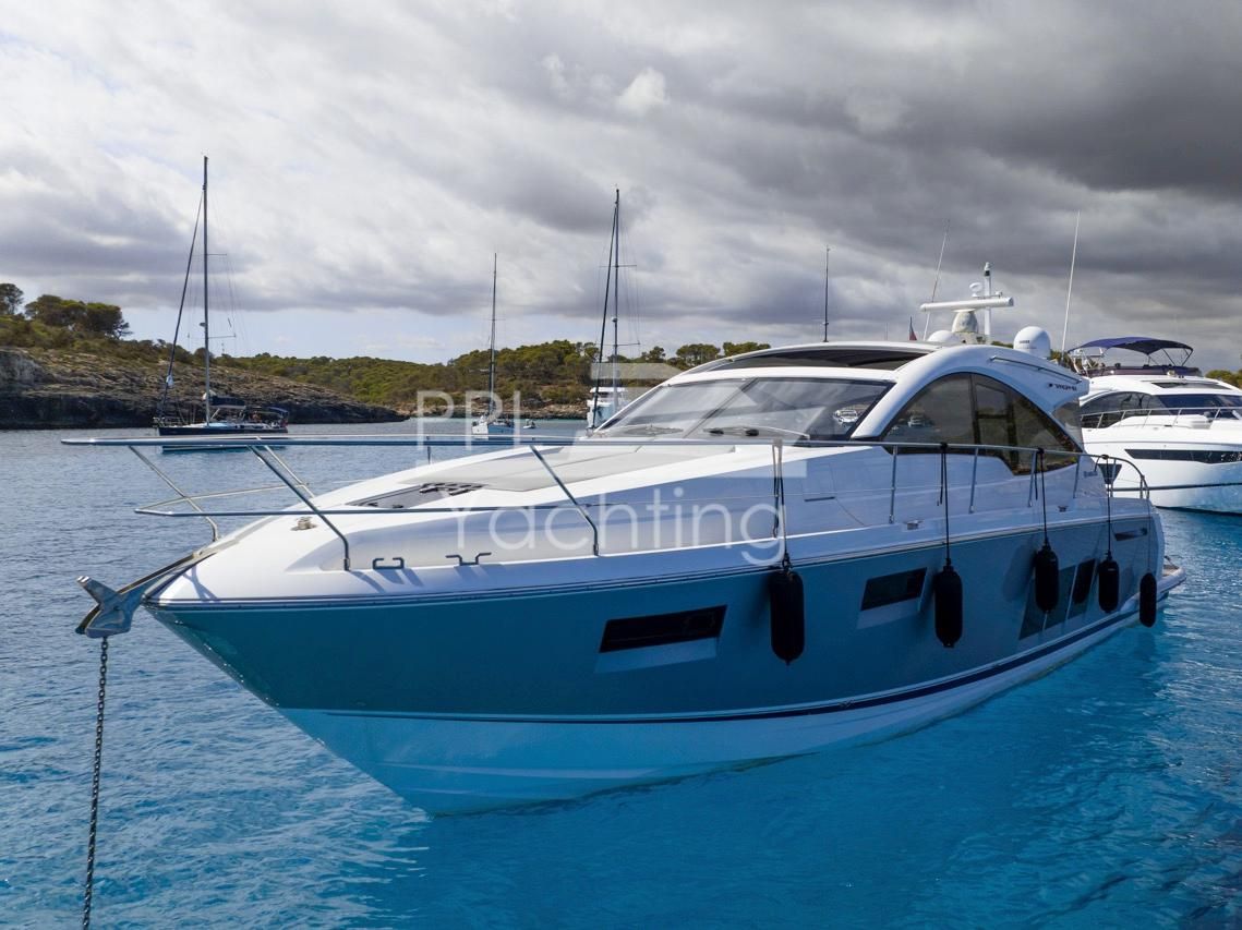 2014 Fairline 50 