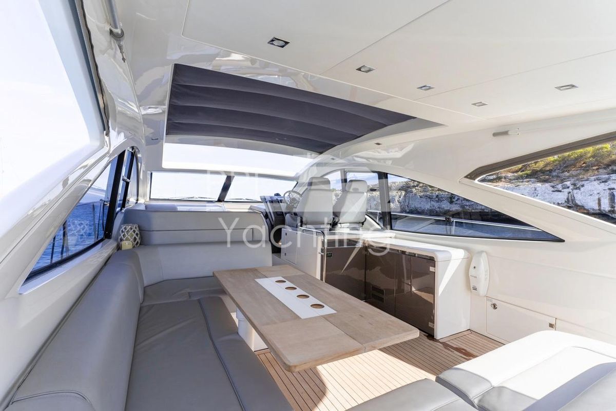 2014 Fairline 50 