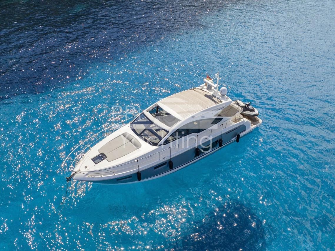 2014 Fairline 50 