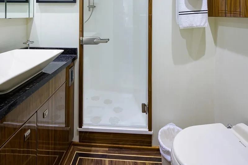 Mirage Yacht Photos Pics 2017 Viking 80 MIRAGE - Port Guest Head