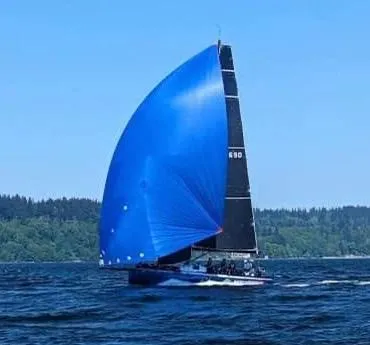 Manifest Yacht Photos Pics Sailing yacht with blue spinnaker, Offshore Racing Van Munster Boats Fred Barrett 35, 2016.