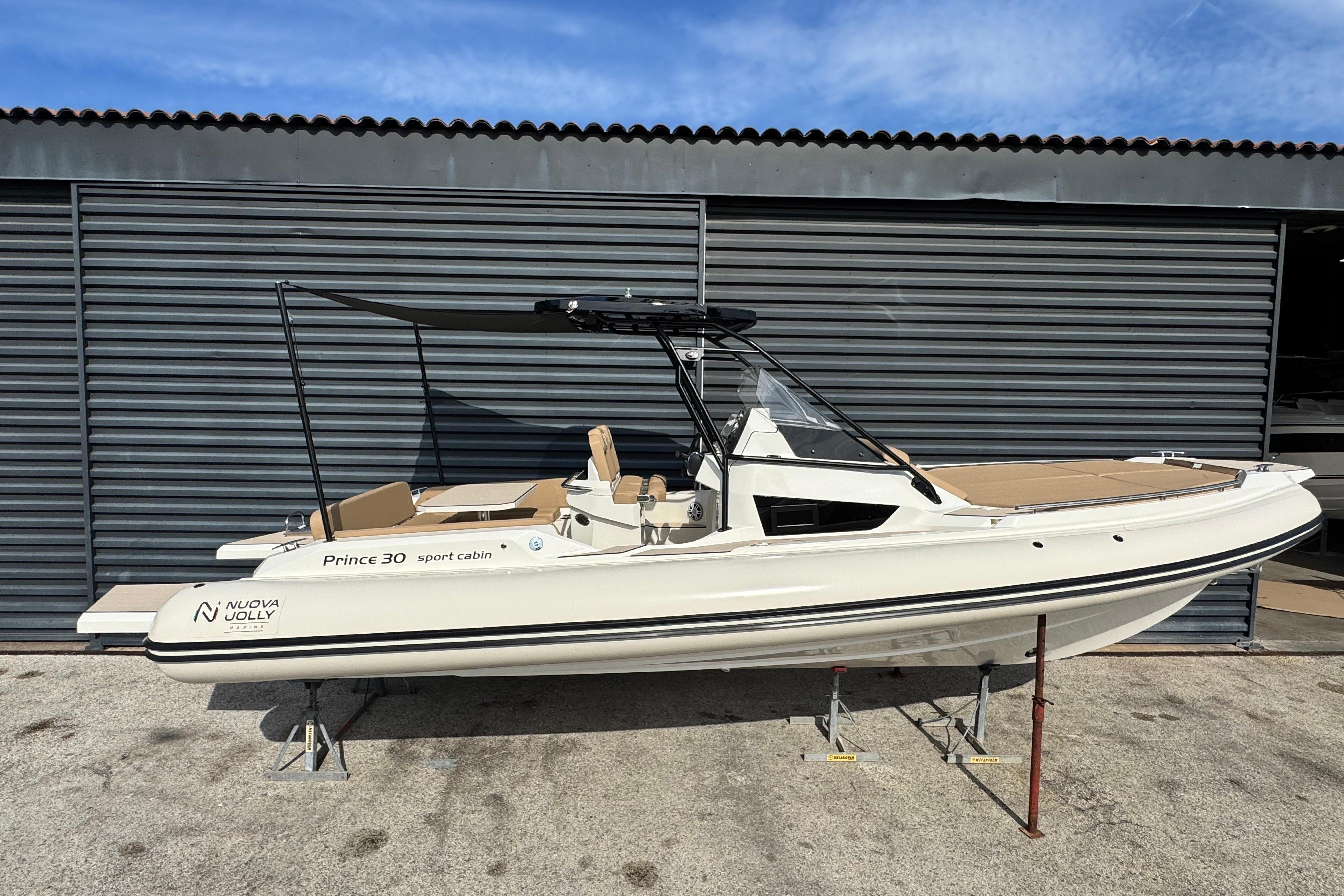 2025 Nuova Jolly Prince 30 Sport Cabin