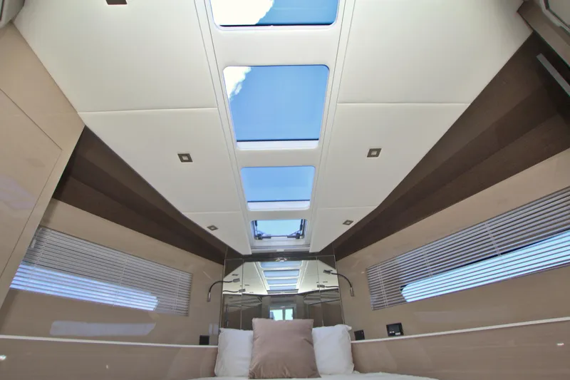 Stepping Stone V Yacht Photos Pics 