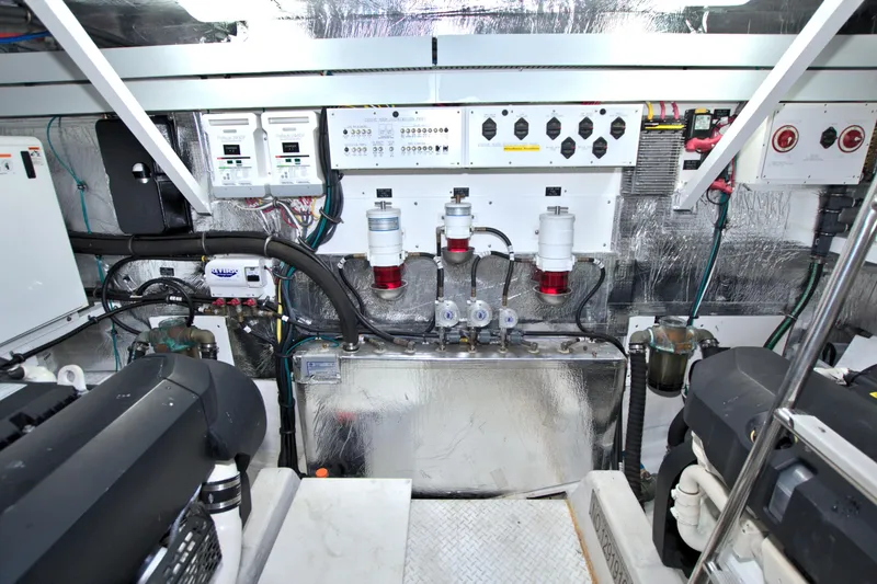 Stepping Stone V Yacht Photos Pics 