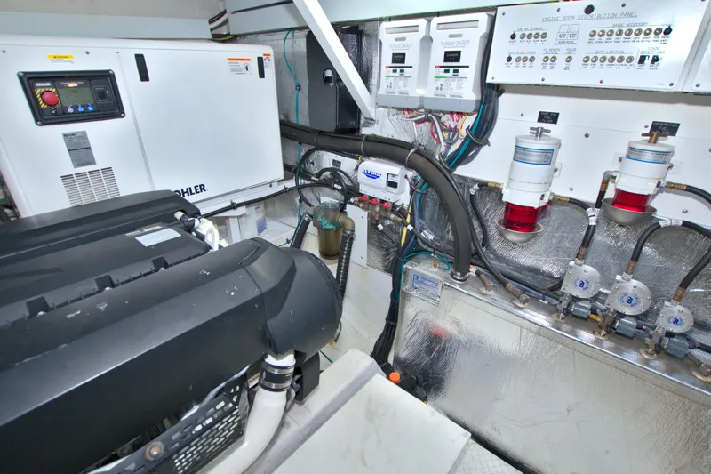 Stepping Stone V Yacht Photos Pics 