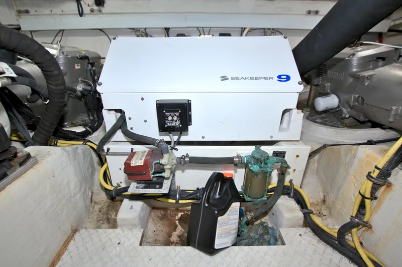 Stepping Stone V Yacht Photos Pics 