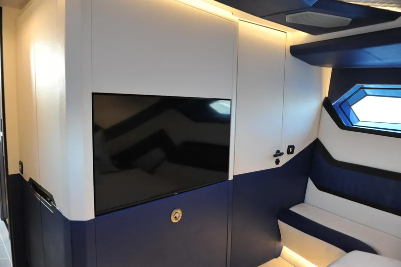 Lamborghini L63 Yacht Photos Pics 