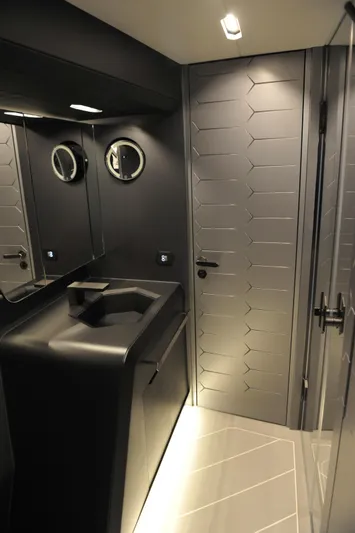 Lamborghini L63 Yacht Photos Pics 