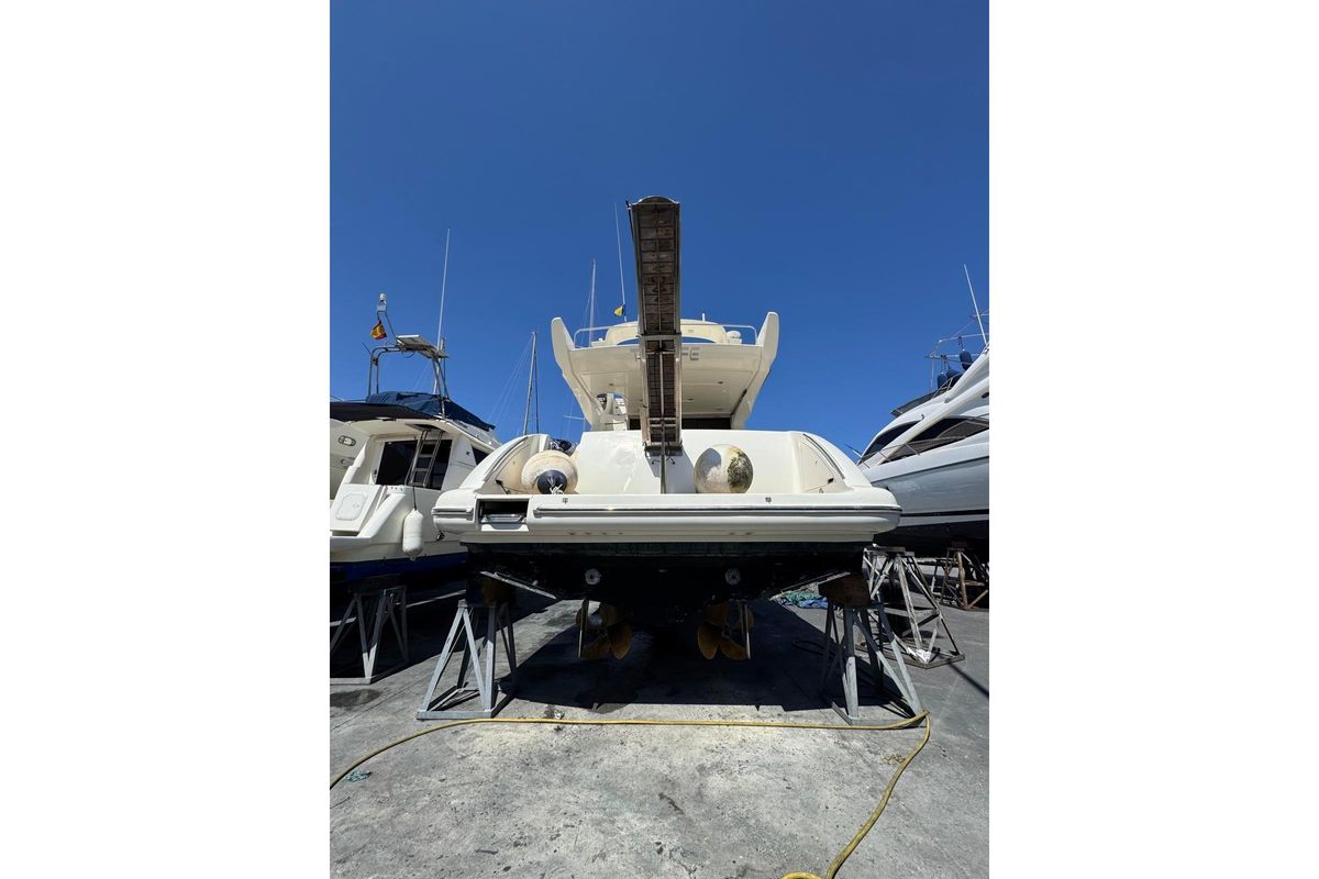 2004 Azimut 50 