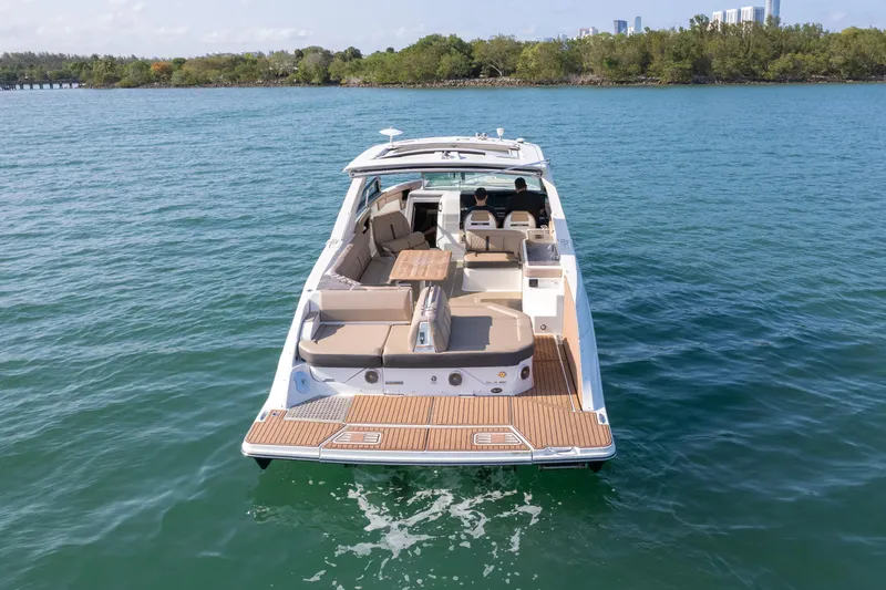  Yacht Photos Pics 2018 Sea Ray SLX 400 boat on water, featuring spacious seating and elegant design.