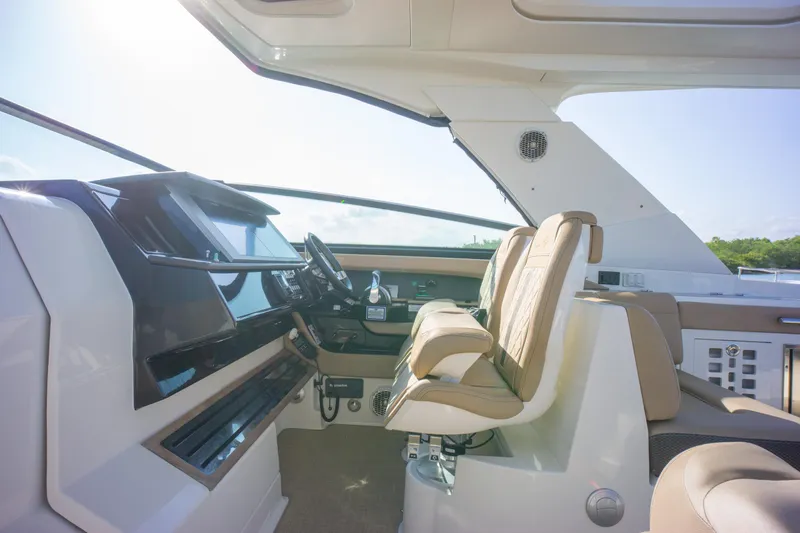  Yacht Photos Pics 2018 Sea Ray SLX 400 helm with modern controls and luxurious seating.