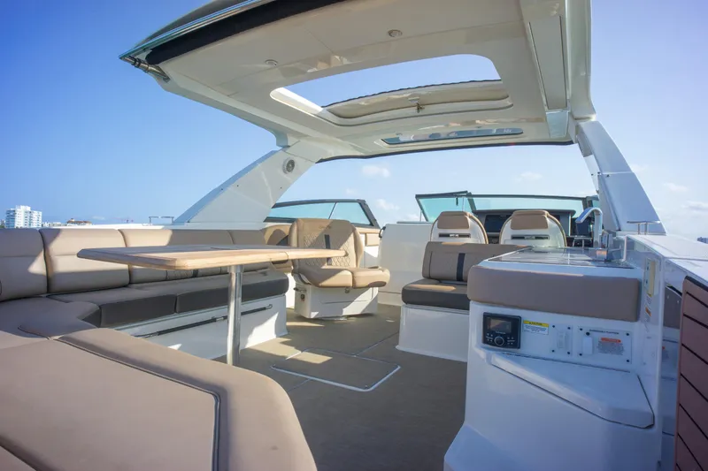  Yacht Photos Pics Luxurious 2018 Sea Ray SLX 400 boat interior with spacious seating and modern amenities.