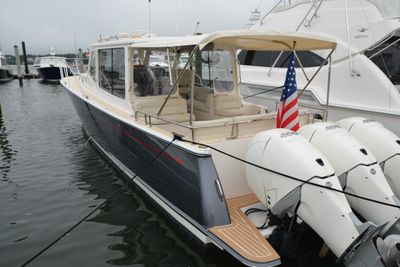 Yacht