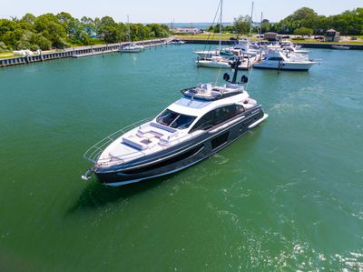 Yacht