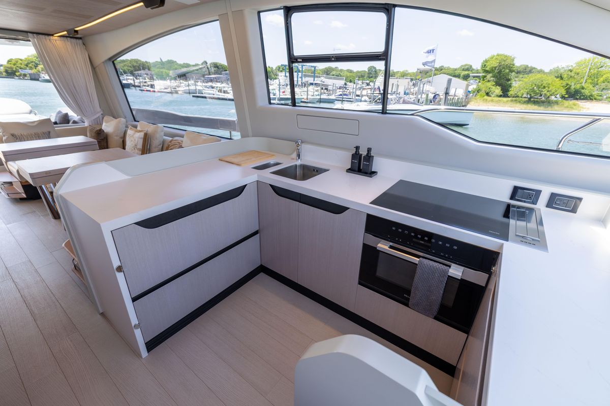 2024 Azimut 70 