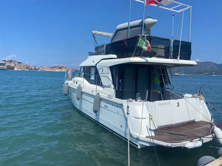F Yacht Photos Pics 