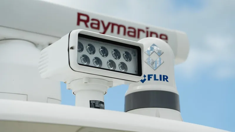  Yacht Photos Pics Raymarine and FLIR equipment on 2019 Boston Whaler 350 Outrage boat.