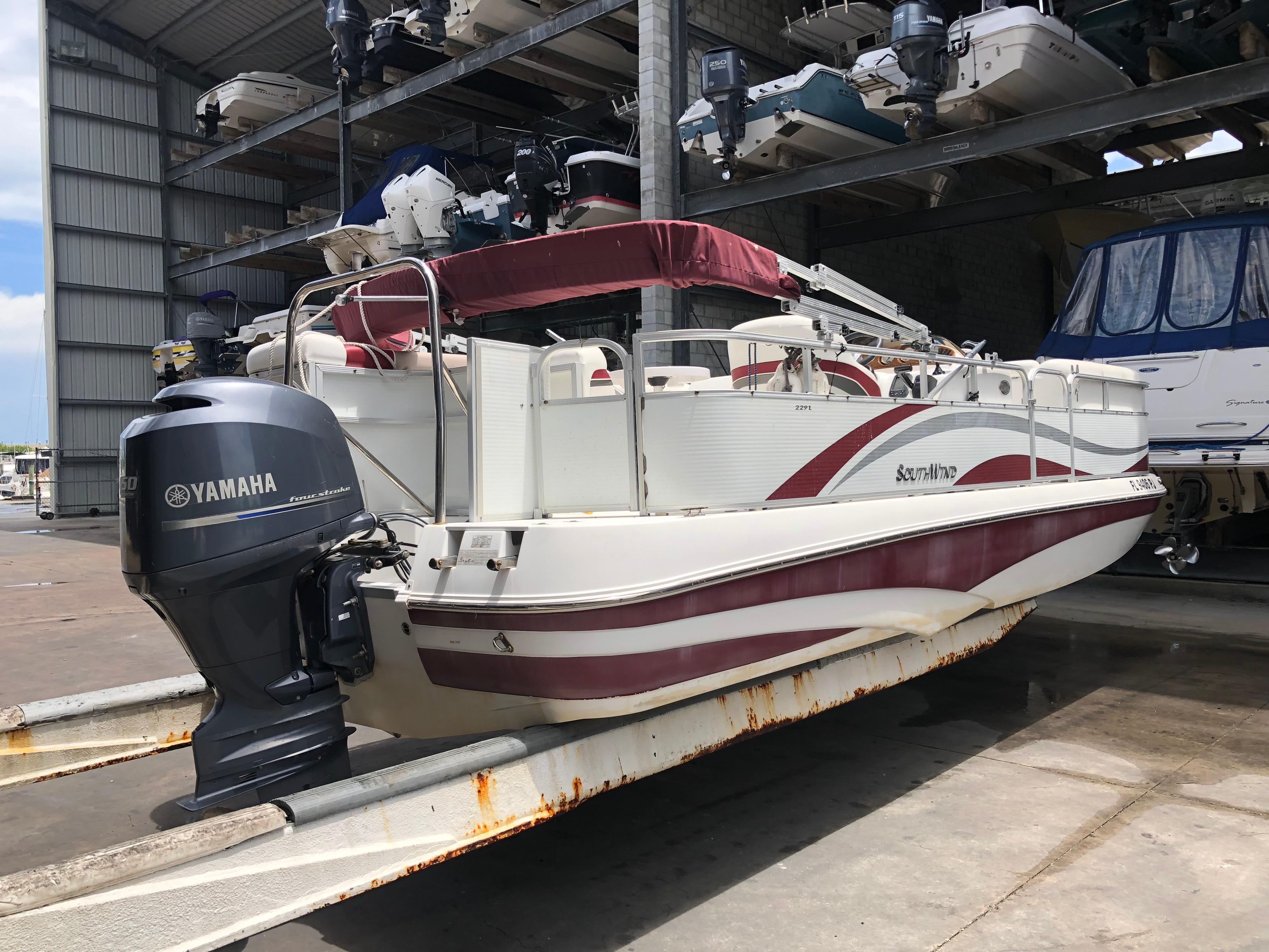 2013 SouthWind 229 LC