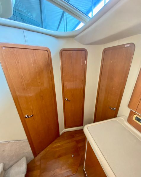 2000 Sea Ray 420 Aft Cabin