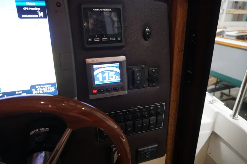  Yacht Photos Pics 2013 Ranger Tugs S-31 dashboard with navigation and control instruments.