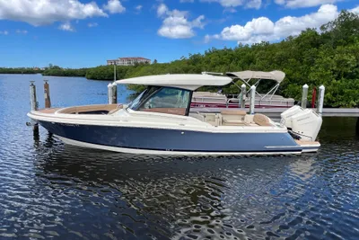 Chris-Craft Calypso 32