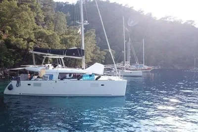 Lagoon 450 F