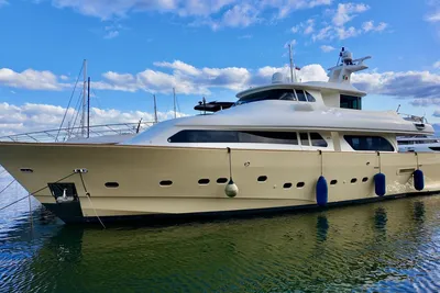 2000 Custom Line Navetta 27