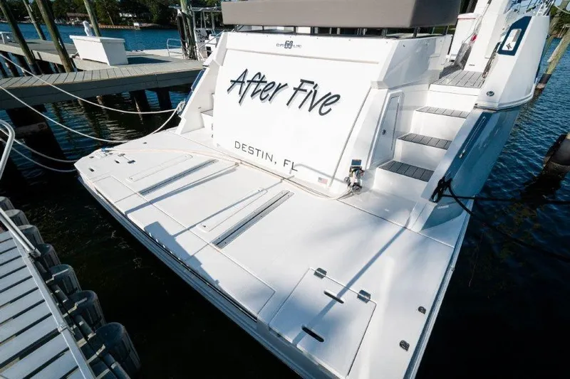 Charlotte Yacht Photos Pics 2019 Cruisers Yachts 60 Cantius- After Five