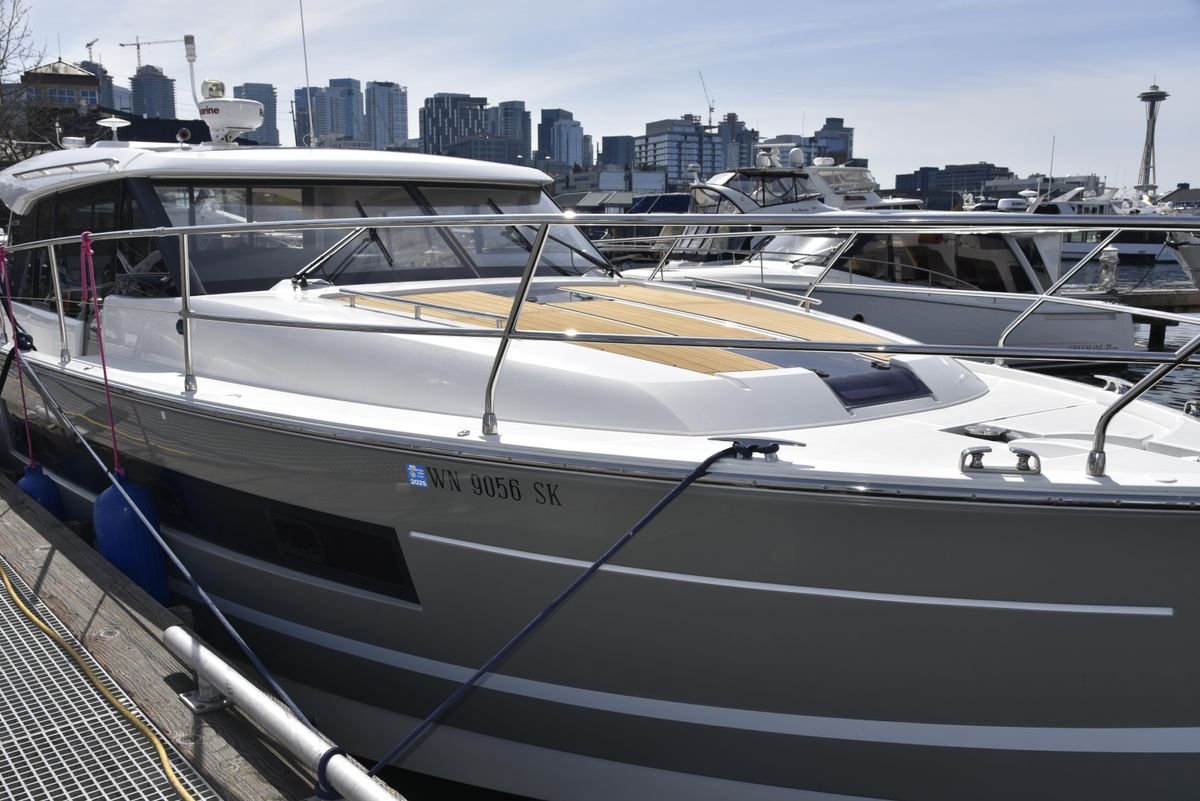 2017 Jeanneau 45 