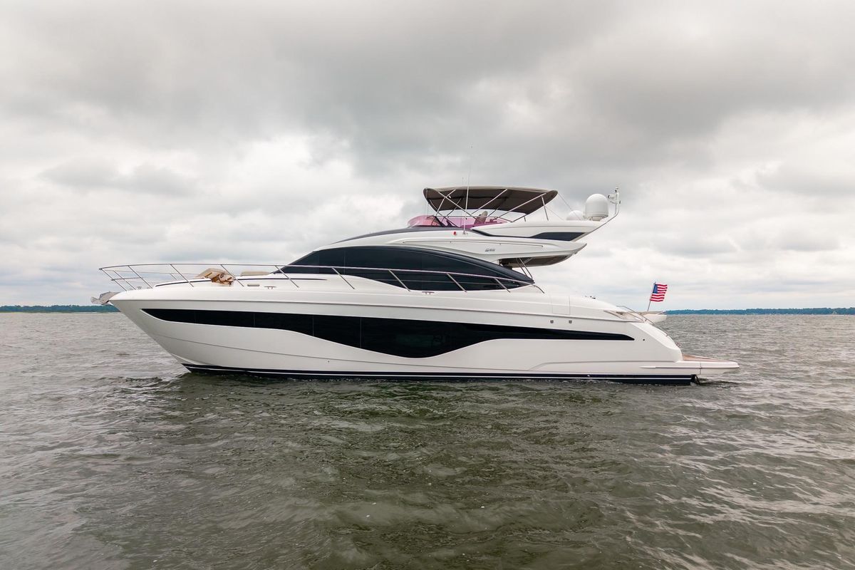 2021 Princess 62 