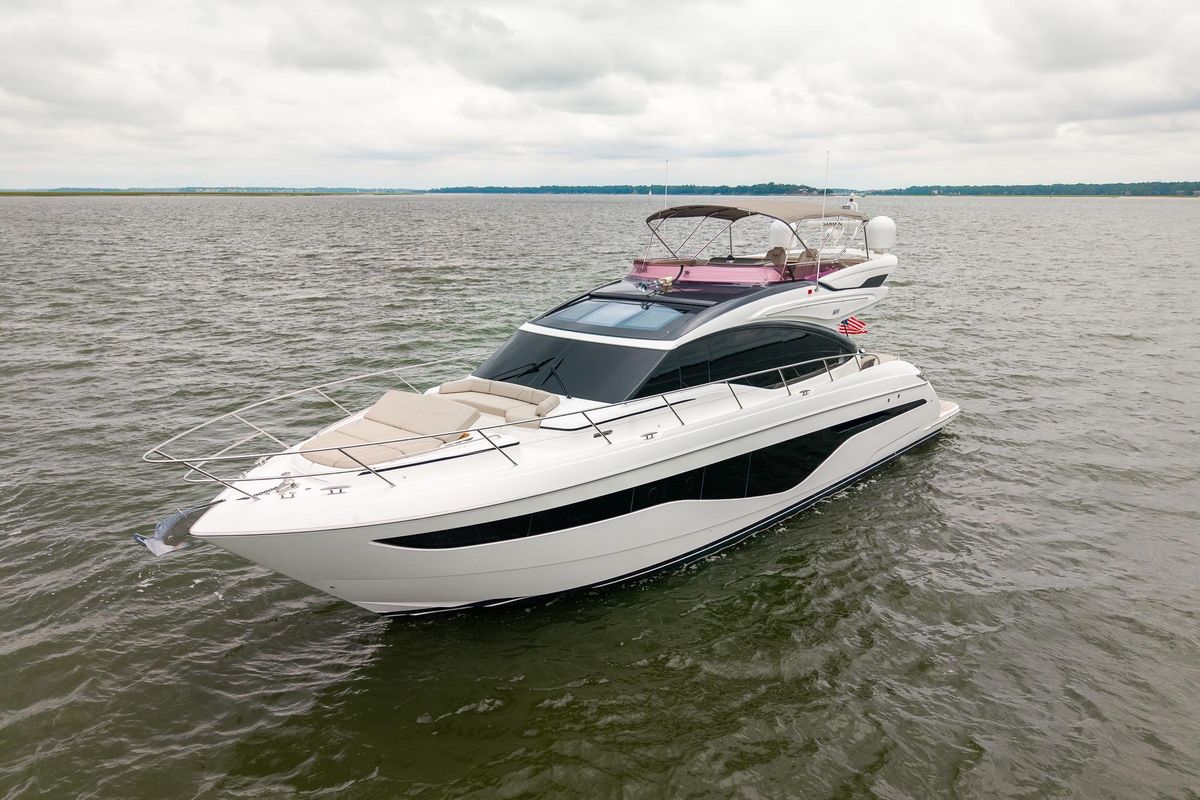 2021 Princess 62 