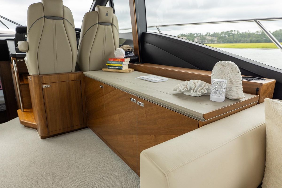 2021 Princess 62 