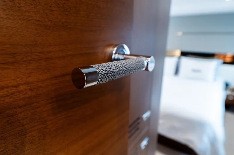 Regent Yacht Photos Pics Luxury yacht Princess S62 2021 interior with elegant door handle detail.