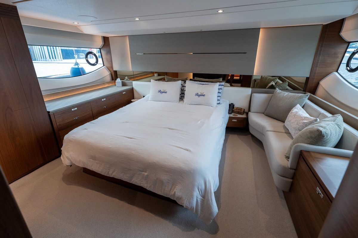 2021 Princess 62 