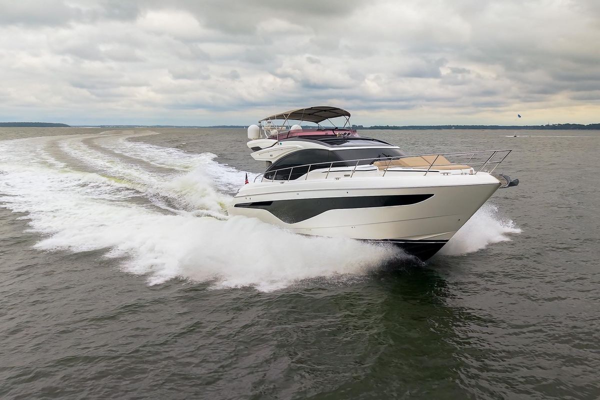 2021 Princess 62 